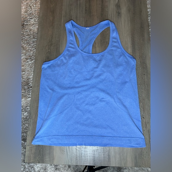 EUC Lululemon Swiftly Tech Racerback Tank *Race length* Sz 10 *periwinkle blue* - Picture 1 of 4